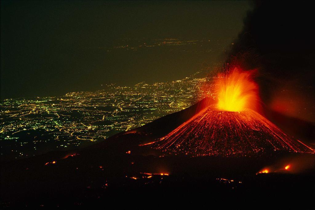 Casa Vacanze Volpe Dell'Etna Nicolosi Oda fotoğraf